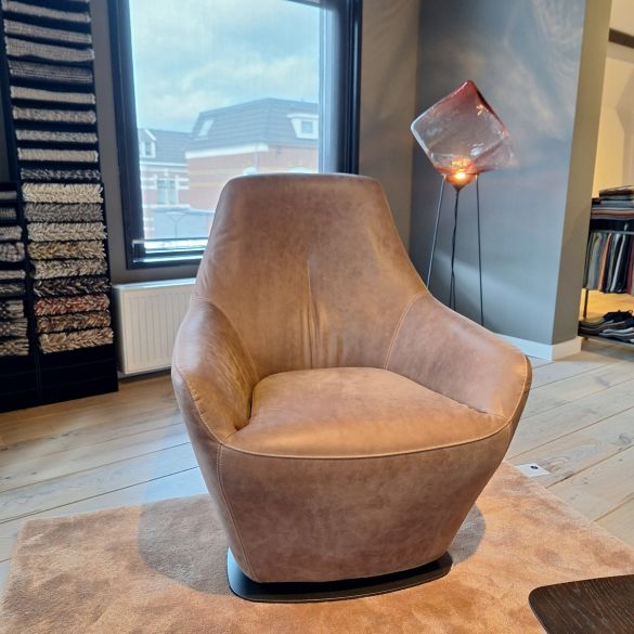 Leolux Cantate fauteuil |Slijkhuis Interieur Design Winterswijk